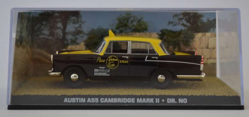 James Bond 007 Austin A55 Cambridge - Dr No Model Car Scale 1:43 as per photo