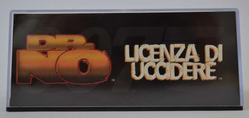 James Bond 007 Austin A55 Cambridge - Dr No Model Car Scale 1:43 as per photo