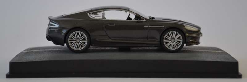 James Bond 007 Aston Martin DBS - Quantum of Solace Model Car Scale 1:43 as per photo