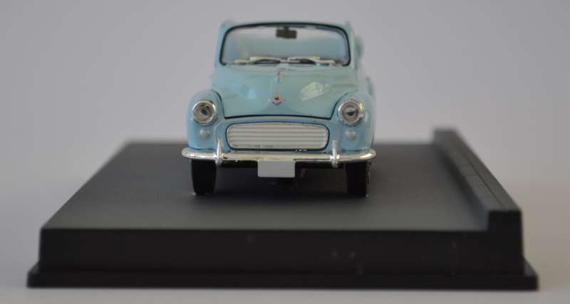 James Bond 007 Morris Minor - Thunderball Model Car Scale 1:43 as per photo