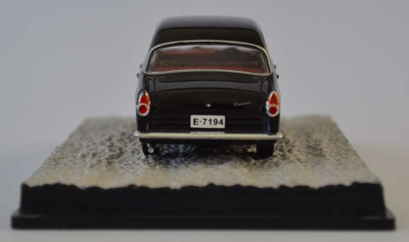James Bond 007 Ford Consul - Dr No Model Car Scale 1:43 as per photo