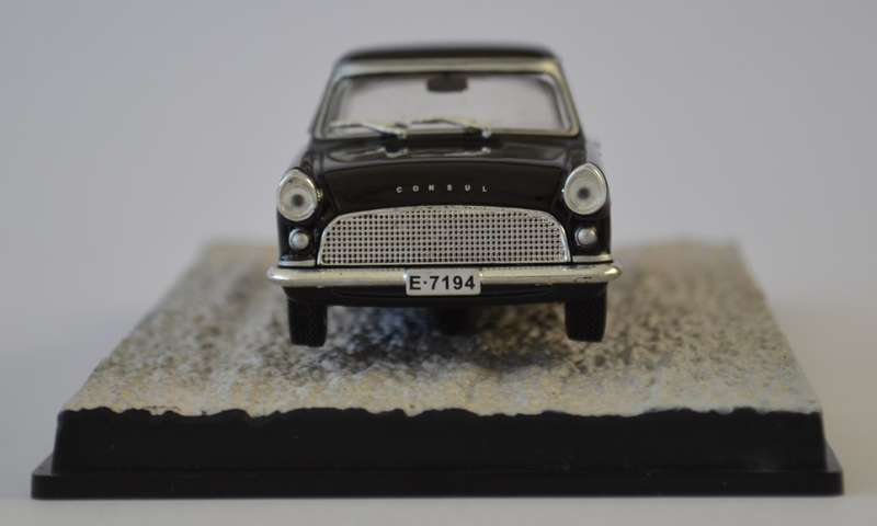 James Bond 007 Ford Consul - Dr No Model Car Scale 1:43 as per photo