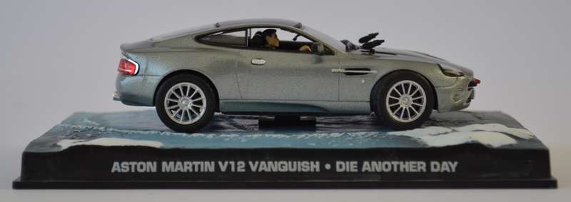 James Bond 007 Aston Martin DBS - Quantum of Solace Model Car Scale 1:43 as per photo