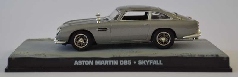 James Bond 007 Aston Martin DB5 - Skyfall Model Car Scale 1:43 as per photo