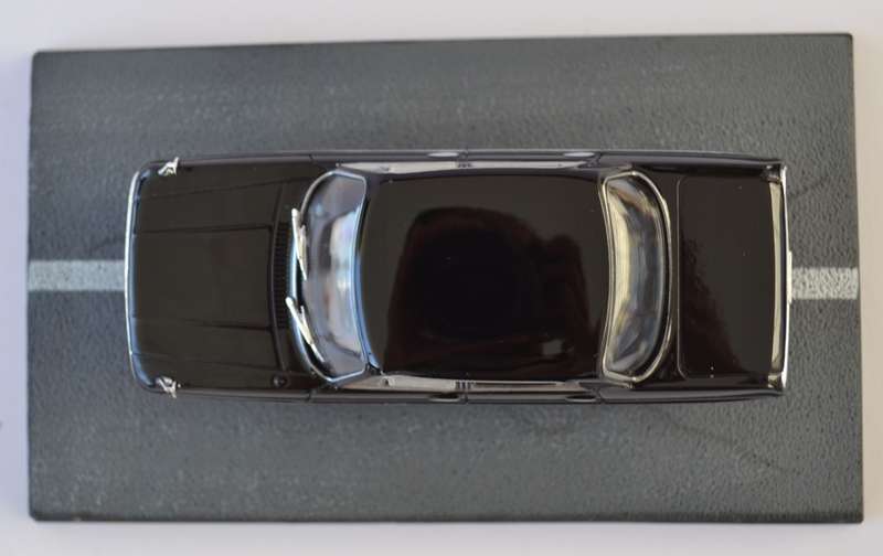 James Bond 007 Toyota Crown - You Only Live Twice Model Car Scale 1:43 as per photo