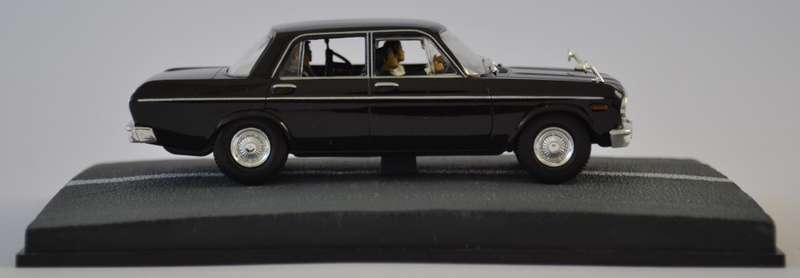 James Bond 007 Toyota Crown - You Only Live Twice Model Car Scale 1:43 as per photo