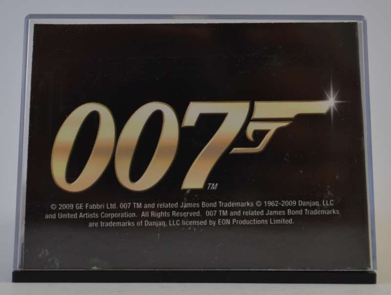 James Bond 007 Aston Martin V8 Vantage - The Living Daylights Model Car Scale 1:43 as per photo