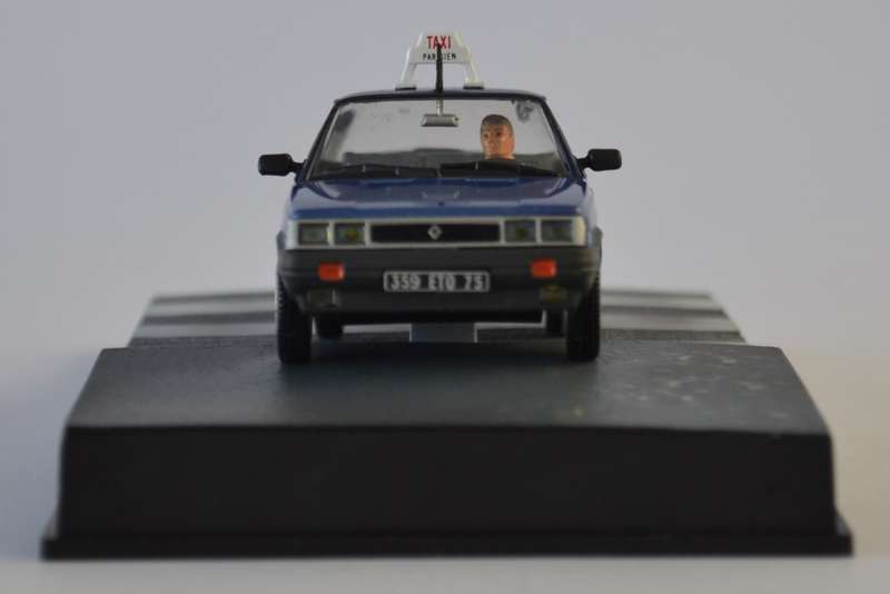James Bond 007 Renault 11 - A View to a Kill Model Car Scale 1:43 as per photo