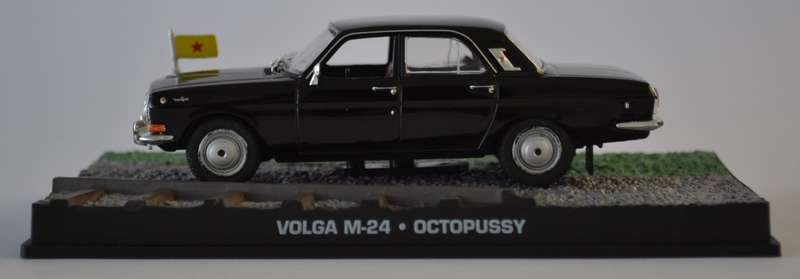 James Bond 007 Volga M-24 - Octopussy Model Car Scale 1:43 as per photo