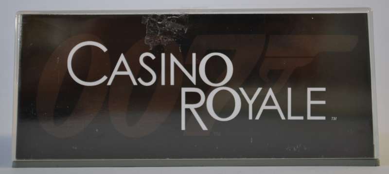 James Bond 007 ZIL117 - Casino Royale Model Car Scale 1:43 as per photo