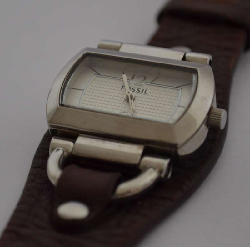 Fossil Ladies watch with leather strap as per photo