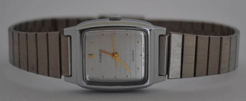 Casio Quartz Ladies Watch, Brand new, Working as per photo