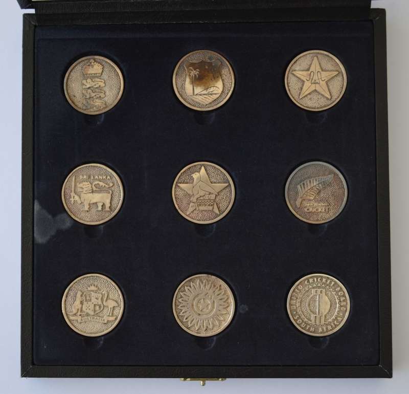 Benson & Hedges Cricket World Cup 1992 Silver Medallions weight 156g as per photo