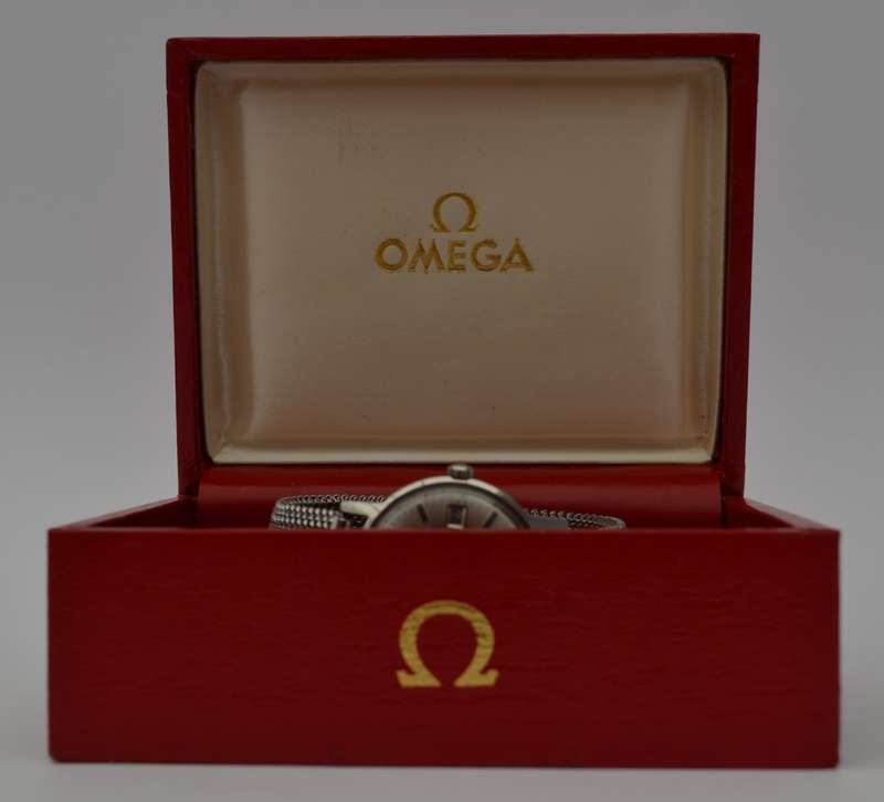 Vintage Omega Geneve Automatic date model watch in original box