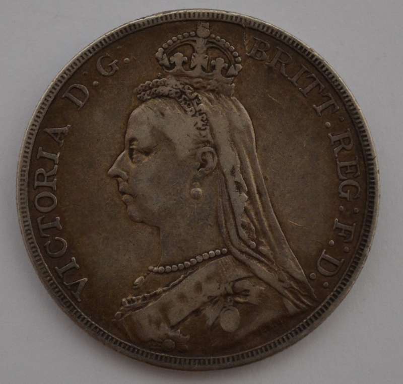 1889 Queen Victoria Sterling Silver Crown weight 28g diameter 38mm as per photo