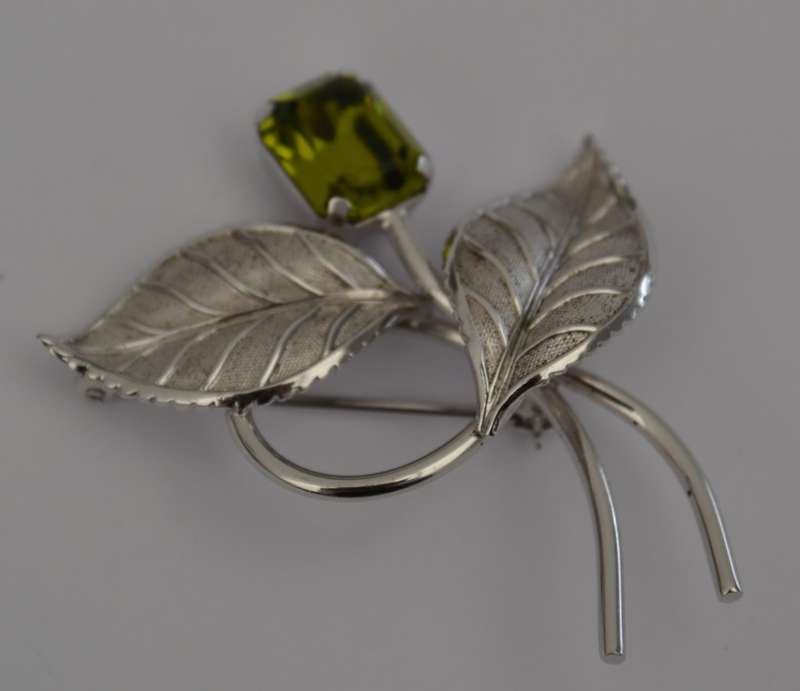 Vintage Sterling Silver Van Dell Green Faceted - Emerald Cut Stone Brooch as per photo