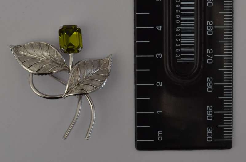 Vintage Sterling Silver Van Dell Green Faceted - Emerald Cut Stone Brooch as per photo
