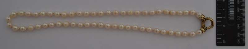 9k Gold Vintage String of Pearls 50cm weight 27g as per photo