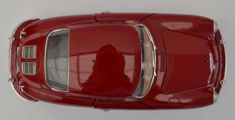 Burago Porche 356B model car scale 1:18 as per photo
