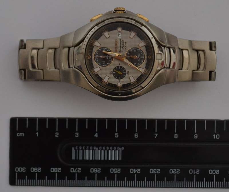 Seiko Chronograph Titanium Watch 100m in box - working as per photo