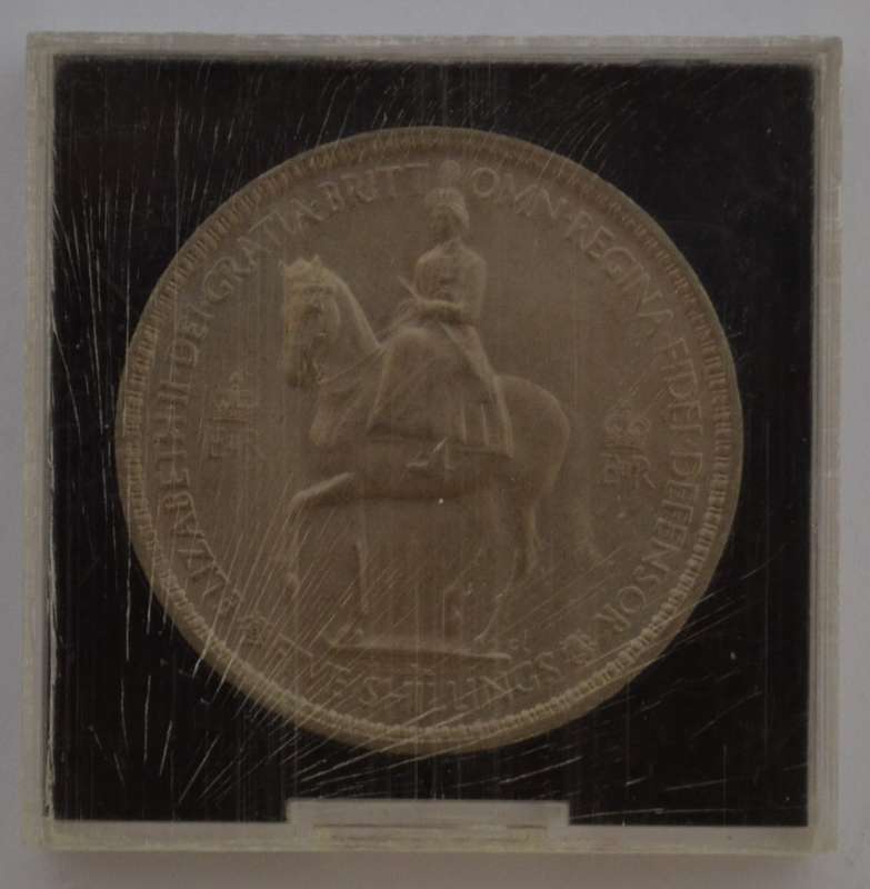 1953 Great Britain 5 Shillings as per photo