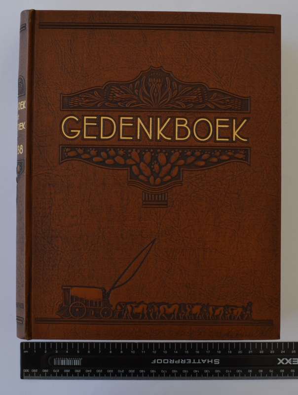 Gedenkboek van die Ossewatrek 1838-1938, in pristine condition as per photo