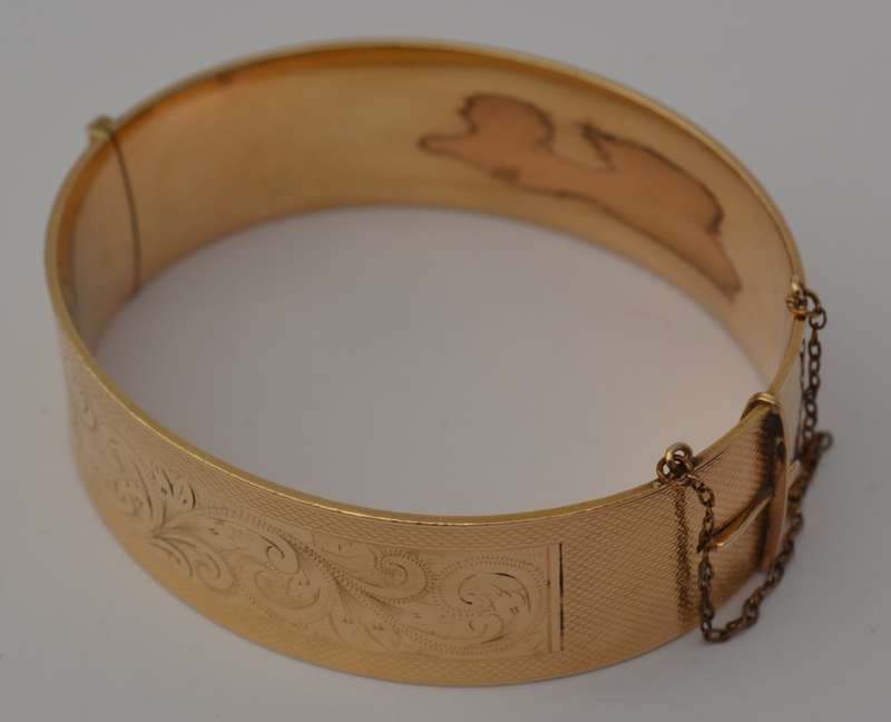 Vintage 9k Metal Core Bangle as per photo