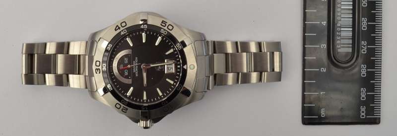 Tag Heuer Aquaracer Men`s watch 300 meters with Date WAF1010 EEK2975 with box & Papers as per photo