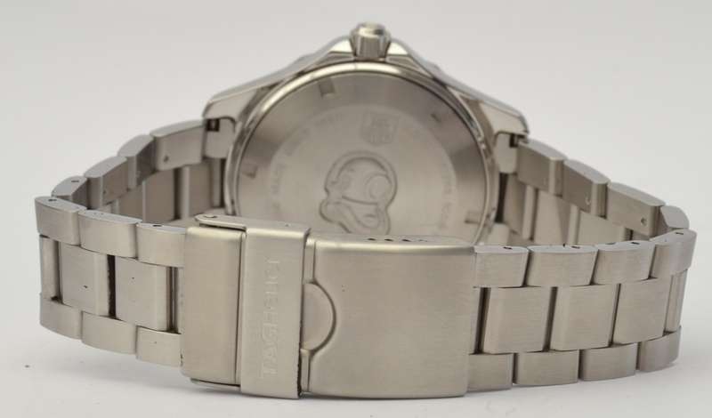 Tag Heuer Aquaracer Men`s watch 300 meters with Date WAF1010 EEK2975 with box & Papers as per photo