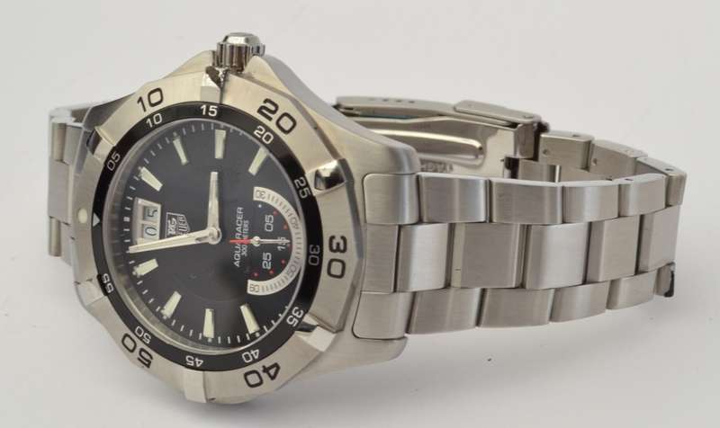Tag Heuer Aquaracer Men`s watch 300 meters with Date WAF1010 EEK2975 with box & Papers as per photo