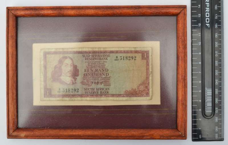 Framed SA TW De Jongh R1 Banknote as per photo