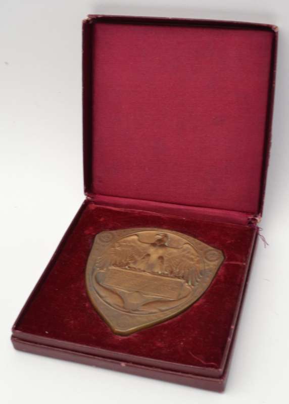USA St. Louis -  1904 Louisiana Purchase Exposition Medallion as per photo