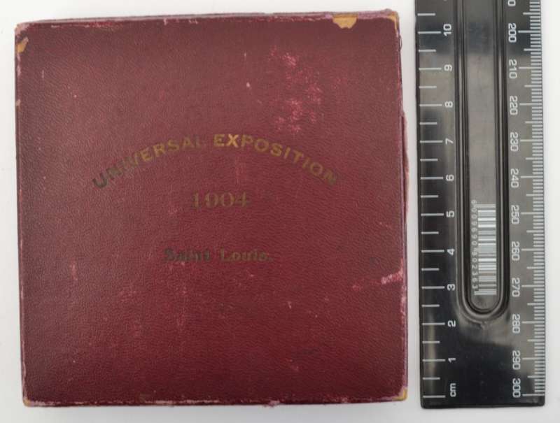 USA St. Louis -  1904 Louisiana Purchase Exposition Medallion as per photo