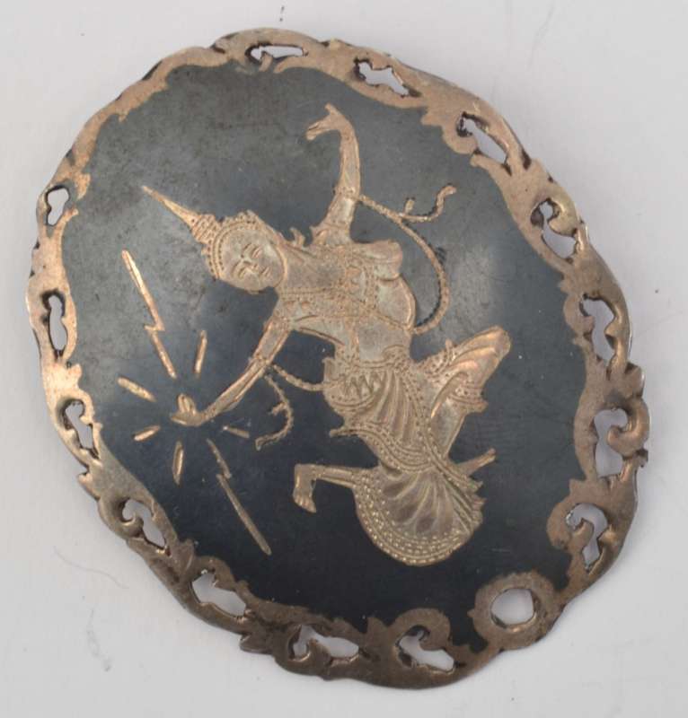 925 Siam Silver Brooch weight 8g as per photo
