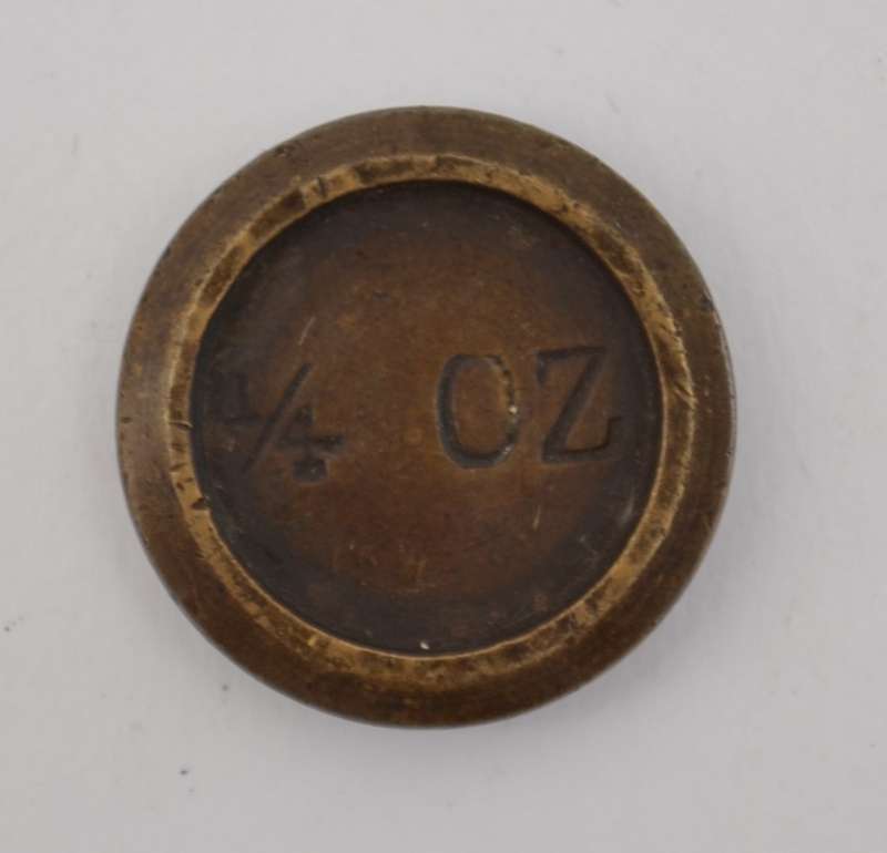 1/4 Ounce Vintage Weight as per photo