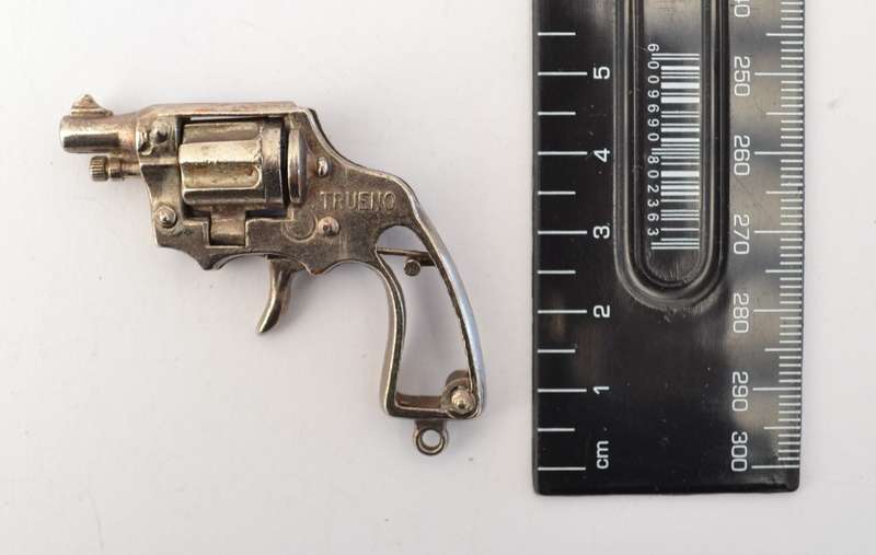 Vintage Midget Revolver Toy Cap Gun made in Spain 5cm as per photo