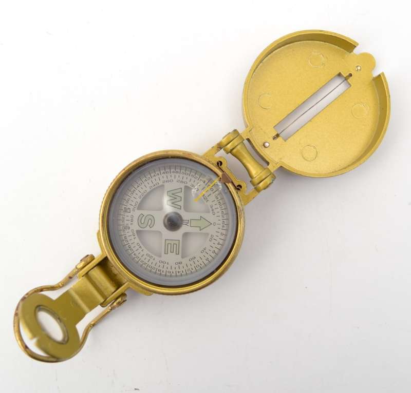 Vintage Engine Directional Compass as per photo