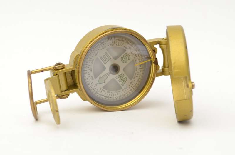 Vintage Engine Directional Compass as per photo