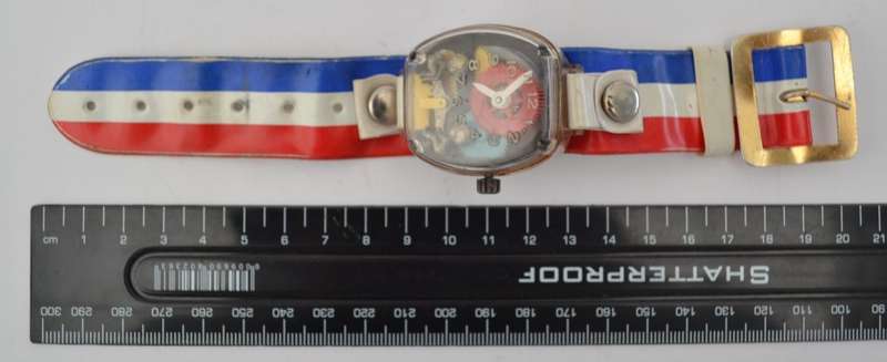 Leisure Dynamics See-Saw Wristwatch as per photo