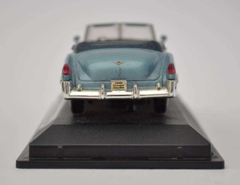 1949 Cadillac Coupe de Ville model Car scale 1:32 as per photo