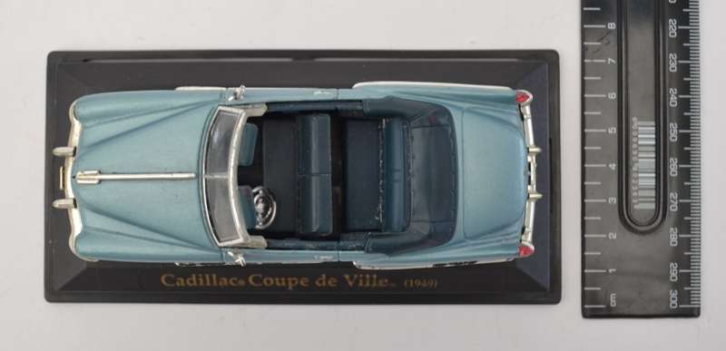 1949 Cadillac Coupe de Ville model Car scale 1:32 as per photo