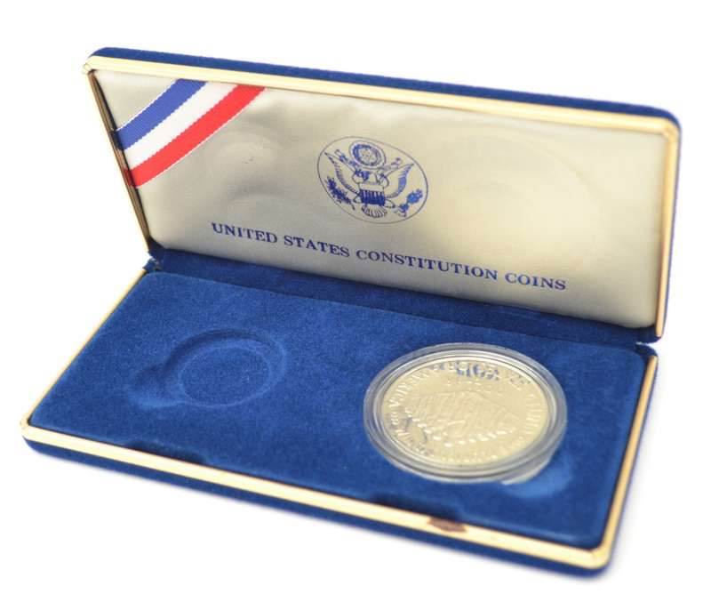 1987 Silver Dollar in box incl certificate as per photo