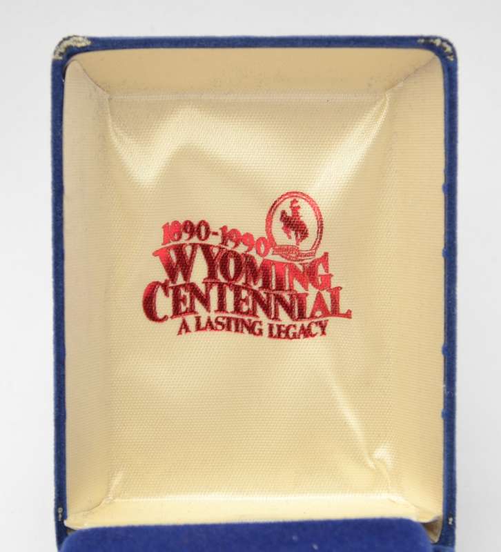 1990 Equality State of Wyoming 1 Ounce Silver Medallion as per photo