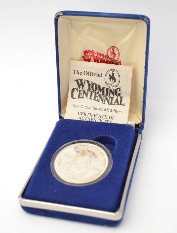 1990 Equality State of Wyoming 1 Ounce Silver Medallion as per photo