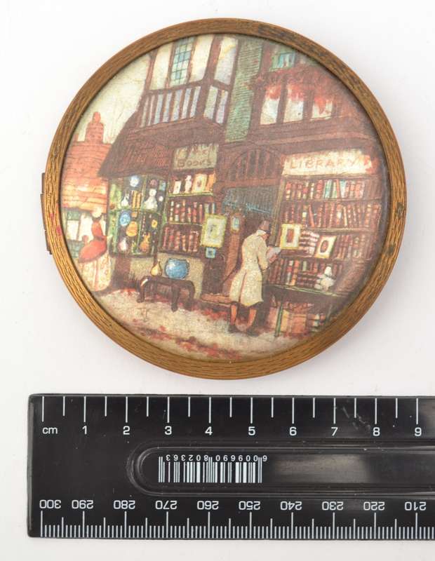 Vintage Powder Compact made in England as per photo