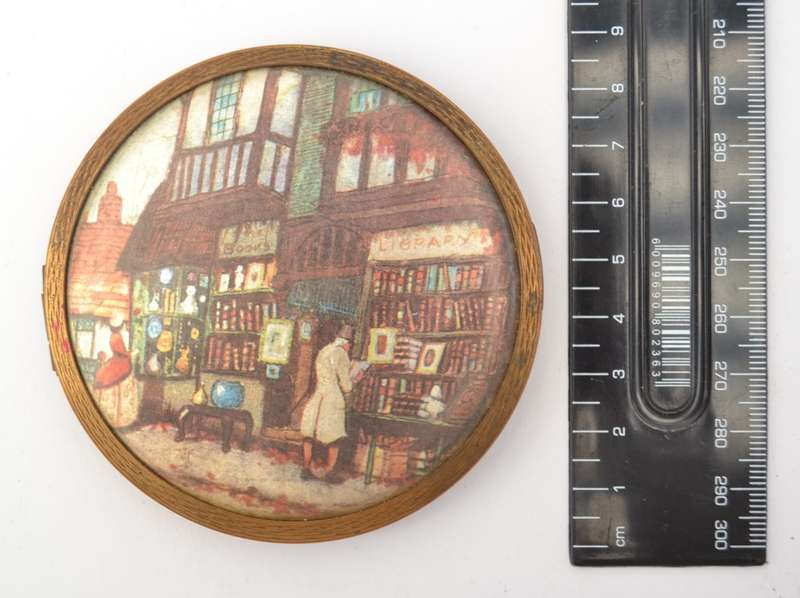 Vintage Powder Compact made in England as per photo