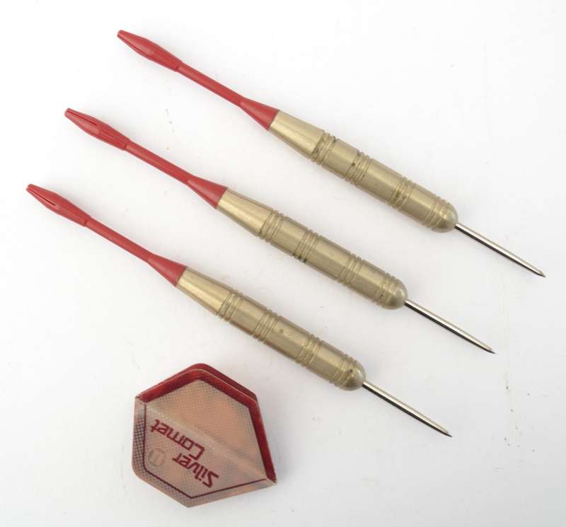 Vintage Unicorn Darts, set of 3 including 1 flight in box as per photo