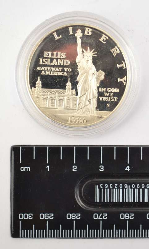 USA 1886-1986 1 Ounce Silver Medallion asper photo