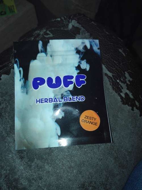 Puff herbal blend candy floss and sweet lavender,zesty orange,methol,kiwi