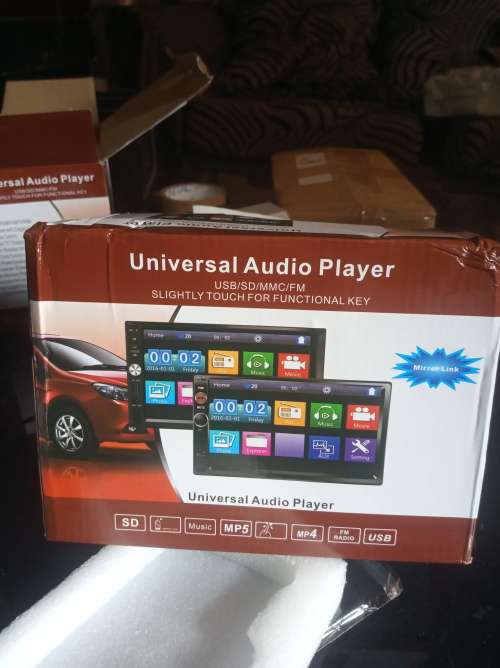 Car Radio with reverse Camera(small line on the screen)see pictures
